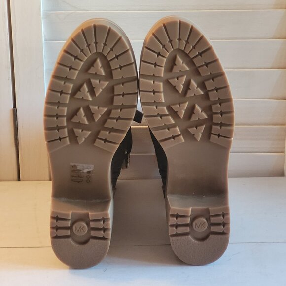 $139 NWT (8.5) MICHAEL KORS Signature Boot - Picture 5 of 8
